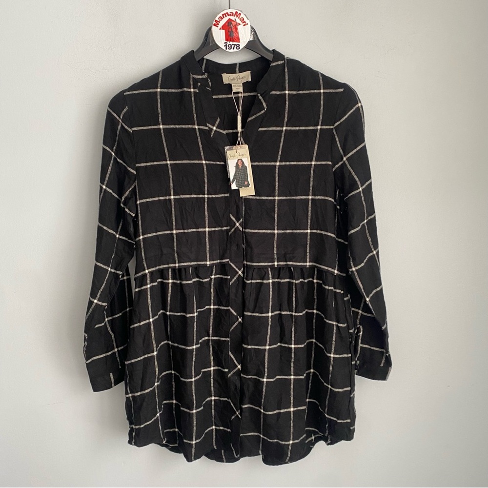 NEW Charlie Paige Black Plaid Tunic Top Size M Long Sleeve Knit Button Up V-Neck